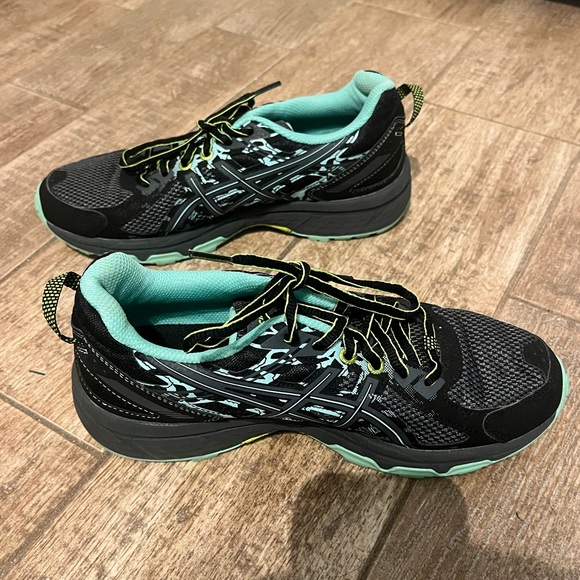 ASICS Gel-Venture 6 running shoes in size 7.5 - Picture 2 of 6